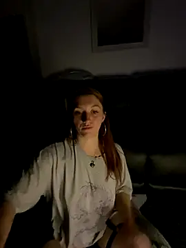 Snapshot of Stoner_BarbieXX chatting on October 19, 2025, 10:21 pm Stoner BarbieXX online show from October 19, 2025, 10:21 pm