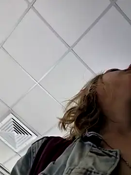 Public Katrisha online show from January 3, 2025, 1:58 pm