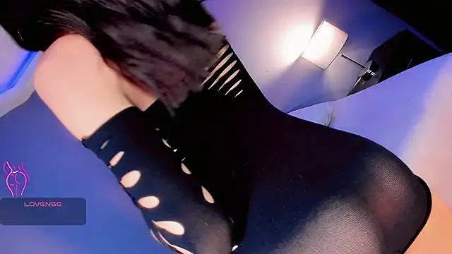 Shanelengel online show from February 23, 2026, 4:32 am