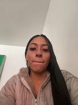 Snapshot of Little_aphrodite chatting on February 3, 2026, 3:28 pm Little aphrodite online show from February 3, 2026, 3:28 pm