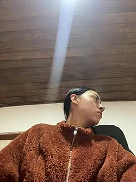 Snapshot of Little_aphrodite chatting on February 17, 2026, 7:09 pm Little aphrodite online show from February 17, 2026, 7:09 pm