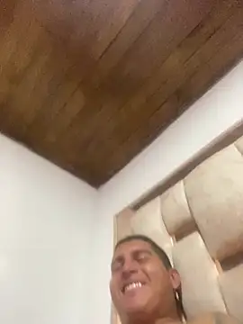 Snapshot of Little_aphrodite chatting on February 19, 2026, 9:55 pm Little aphrodite online show from February 19, 2026, 9:55 pm