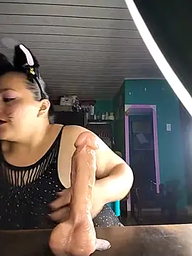 Snapshot of emily_sweet13 chatting on June 10, 2026, 1:50 am emily sweet13 online show from June 10, 2026, 1:50 am