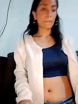 chloewildd  online show from February 12, 2025, 2:56 am