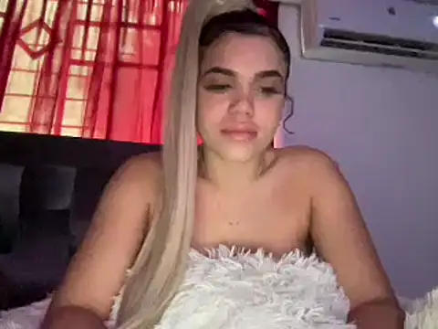 Snapshot of brithneysquirt chatting on February 17, 2025, 12:05 pm brithneysquirt online show from February 17, 2025, 12:05 pm