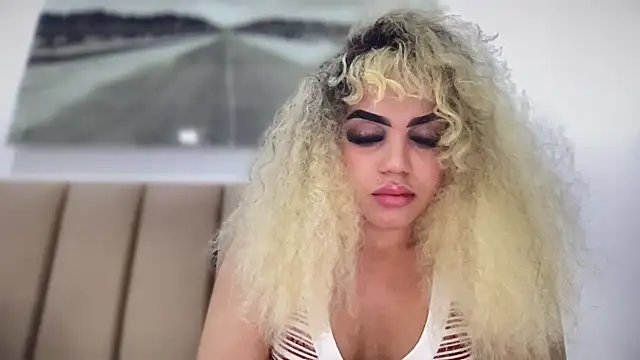 Snapshot of brithneysquirt chatting on October 21, 2025, 7:42 am brithneysquirt online show from October 21, 2025, 7:42 am