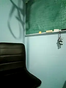 Javierhot666 online show from April 17, 2026, 11:08 pm