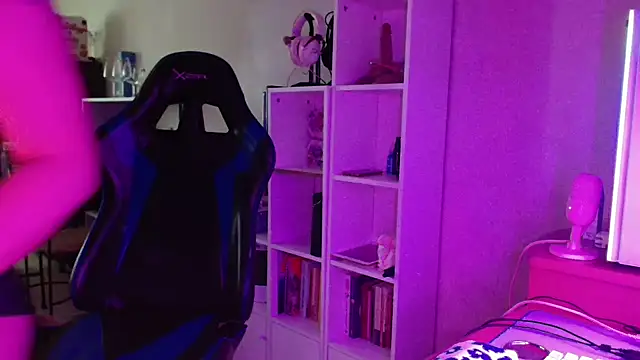 DirtyDi97 online show from March 10, 2026, 3:06 pm