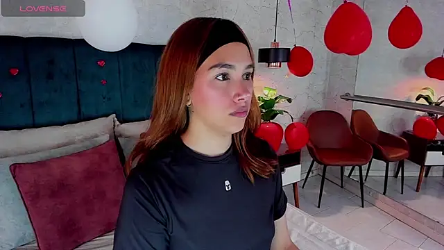 AdeleAndersonn online show from February 18, 2026, 7:54 pm