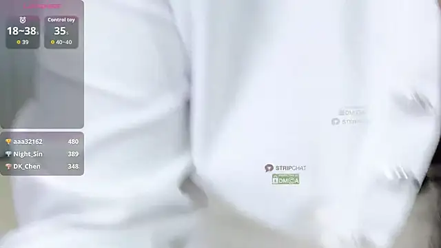 808dass online show from November 4, 2025, 7:35 pm