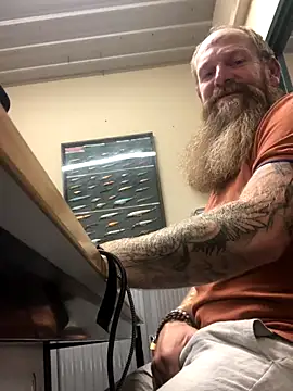 Ice mannHH online show from September 30, 2025, 1:38 pm