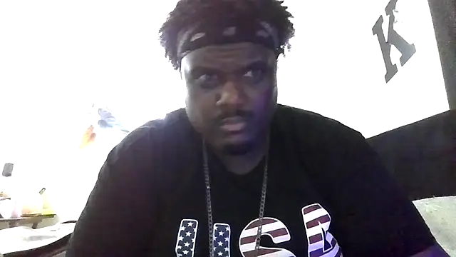 Snapshot of BigBossaNova69 chatting on December 15, 2025, 9:08 pm BigBossaNova69 online show from December 15, 2025, 9:08 pm