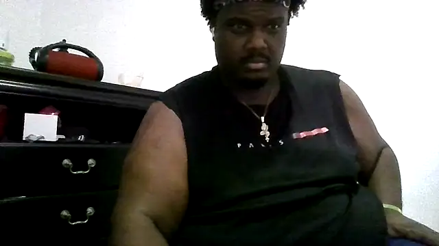 Snapshot of BigBossaNova69 chatting on April 9, 2026, 5:51 am BigBossaNova69 online show from April 9, 2026, 5:51 am