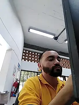 Snapshot of Juandiam chatting on June 17, 2026, 8:43 pm Juandiam online show from June 17, 2026, 8:43 pm