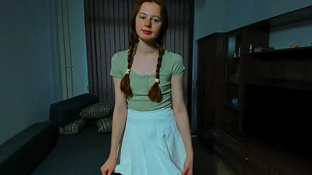 Snapshot of Fire_Luna chatting on December 23, 2024, 8:44 am Fire Luna online show from December 23, 2024, 8:44 am