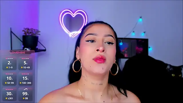 Snapshot of Kaaiiri chatting on February 10, 2025, 2:59 pm Kaaiiri online show from February 10, 2025, 2:59 pm