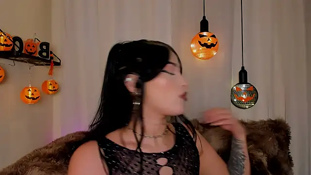 Snapshot of Kaaiiri chatting on October 6, 2025, 4:10 am Kaaiiri online show from October 6, 2025, 4:10 am