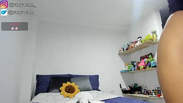 vanyacam  online show from February 27, 2026, 7:25 pm