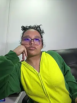 angela angels  online show from October 2, 2025, 3:35 am