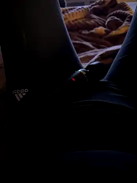 Snapshot of Ana-05 chatting on September 27, 2025, 8:14 pm Ana-05 online show from September 27, 2025, 8:14 pm