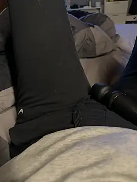 Ana-05 online show from February 19, 2026, 7:32 pm