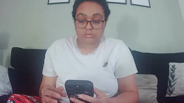 vanilla chocolate23 online show from January 6, 2026, 11:25 am