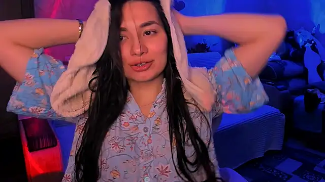 Swee Alicee online show from March 6, 2026, 7:21 pm