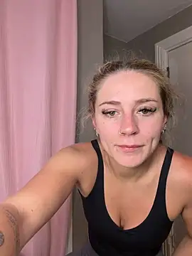 lexybabyxo online show from May 19, 2026, 10:43 am
