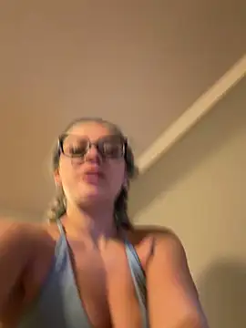 lexybabyxo online show from June 5, 2026, 9:37 am