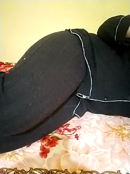 Snapshot of 3ahhd chatting on April 3, 2026, 1:09 pm 3ahhd online show from April 3, 2026, 1:09 pm