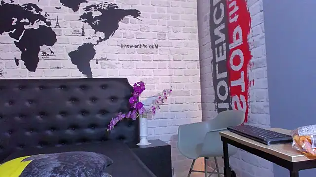 Crissh R online show from February 12, 2025, 10:59 pm