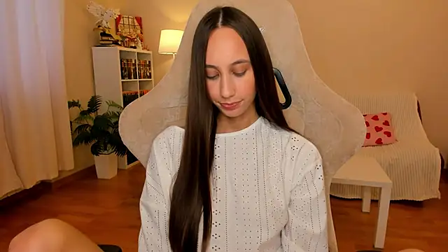 Snapshot of your_emily_ chatting on September 12, 2025, 2:17 pm your emily online show from September 12, 2025, 2:17 pm