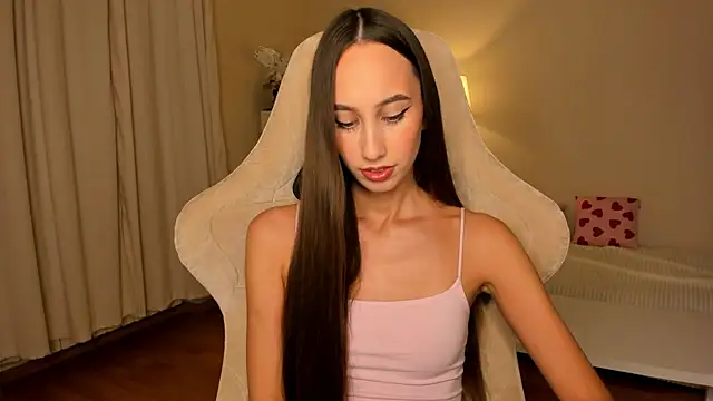 Snapshot of your_emily_ chatting on September 18, 2025, 7:16 pm your emily online show from September 18, 2025, 7:16 pm