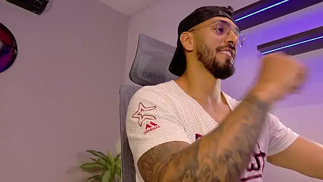 tony muscle online show from April 15, 2026, 9:15 pm