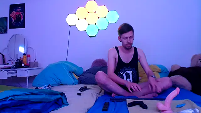 jonny-bisexual online show from November 18, 2025, 7:07 pm