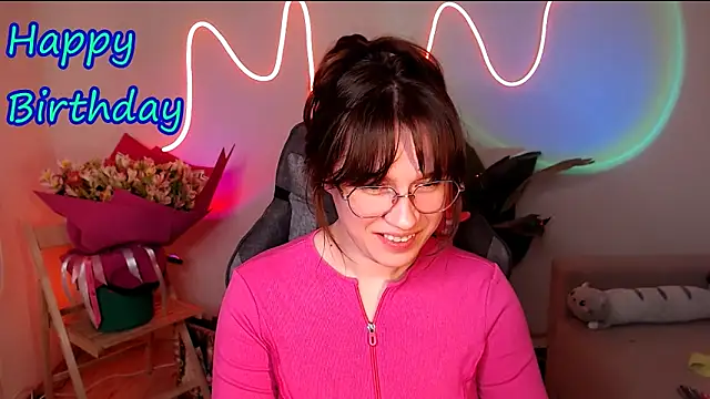 M Sensual online show from April 15, 2026, 7:58 pm