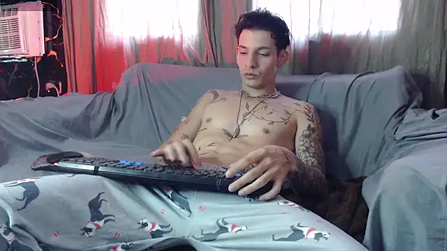 Apolo Hidalgo01 online show from February 11, 2026, 9:42 pm