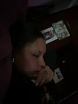 Snapshot of Andi9_ chatting on January 29, 2025, 2:51 am Andi9  online show from January 29, 2025, 2:51 am