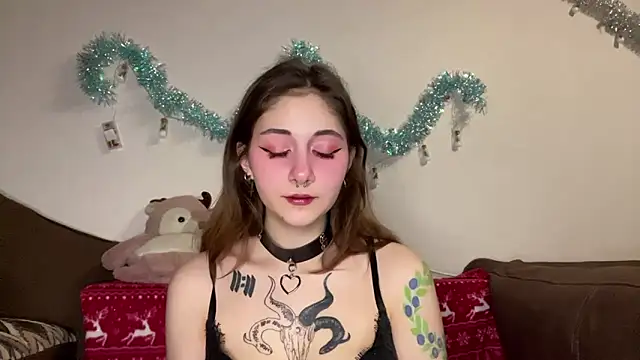 Snapshot of _Devill_Baby chatting on January 26, 2025, 4:41 pm  Devill Baby online show from January 26, 2025, 4:41 pm