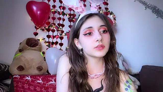 Snapshot of _Devill_Baby chatting on February 15, 2025, 5:19 am  Devill Baby online show from February 15, 2025, 5:19 am