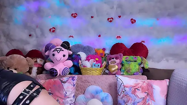  Devill Baby online show from April 15, 2026, 5:31 pm