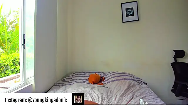 AdonisKnight online show from September 24, 2025, 7:06 pm