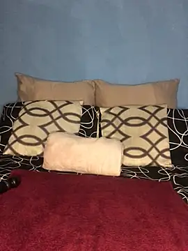 NunuBerry16 online show from January 5, 2025, 6:45 pm