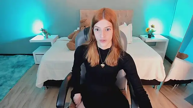 Nora Vennucci online show from November 11, 2025, 6:19 pm