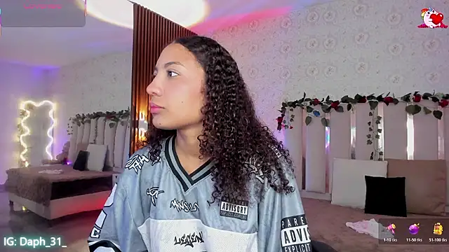 Snapshot of Daphnne_tay chatting on February 19, 2026, 3:35 am Daphnne tay online show from February 19, 2026, 3:35 am