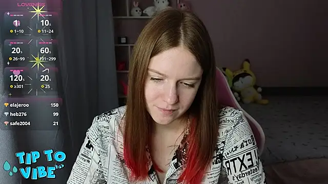 Snapshot of CassieJuice69 chatting on December 10, 2024, 12:28 am CassieJuice69 online show from December 10, 2024, 12:28 am