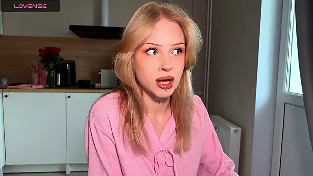 lisa barbie online show from May 16, 2026, 9:17 am