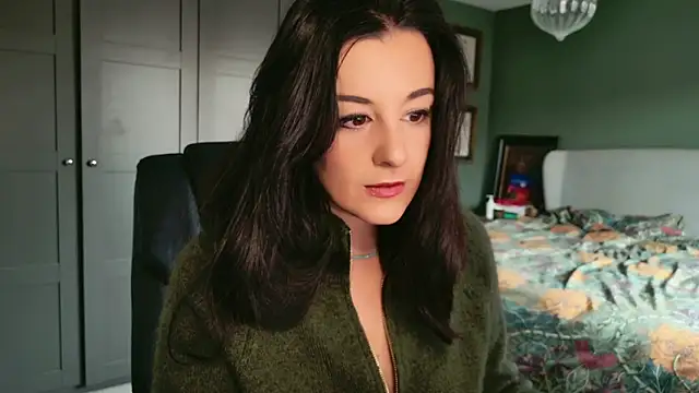 flatwhite0 online show from December 3, 2025, 10:13 am