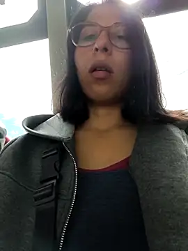 Snapshot of MirandaSingle chatting on June 9, 2026, 2:17 pm MirandaSingle online show from June 9, 2026, 2:17 pm