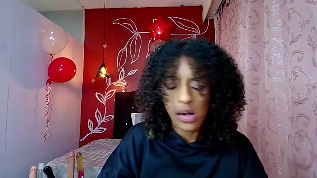 Zia Green online show from February 19, 2025, 3:27 pm